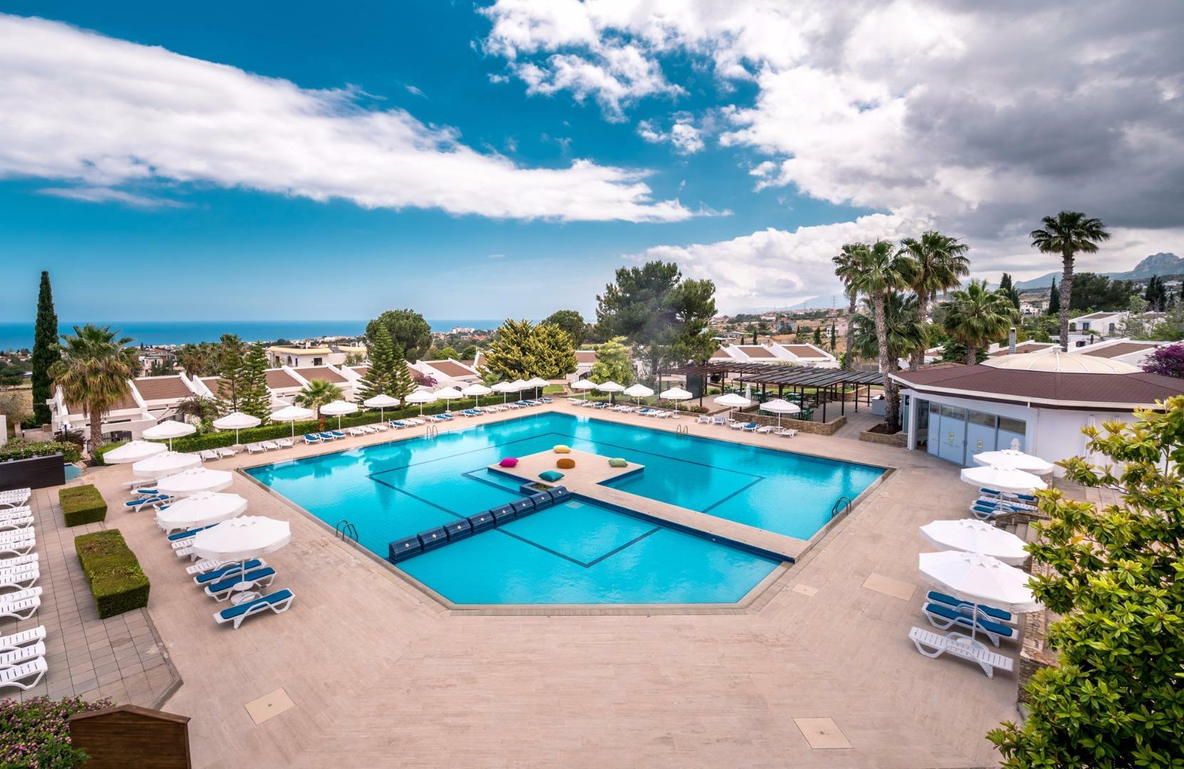The Olive Tree Hotel Saint Epiktitos Instalações foto